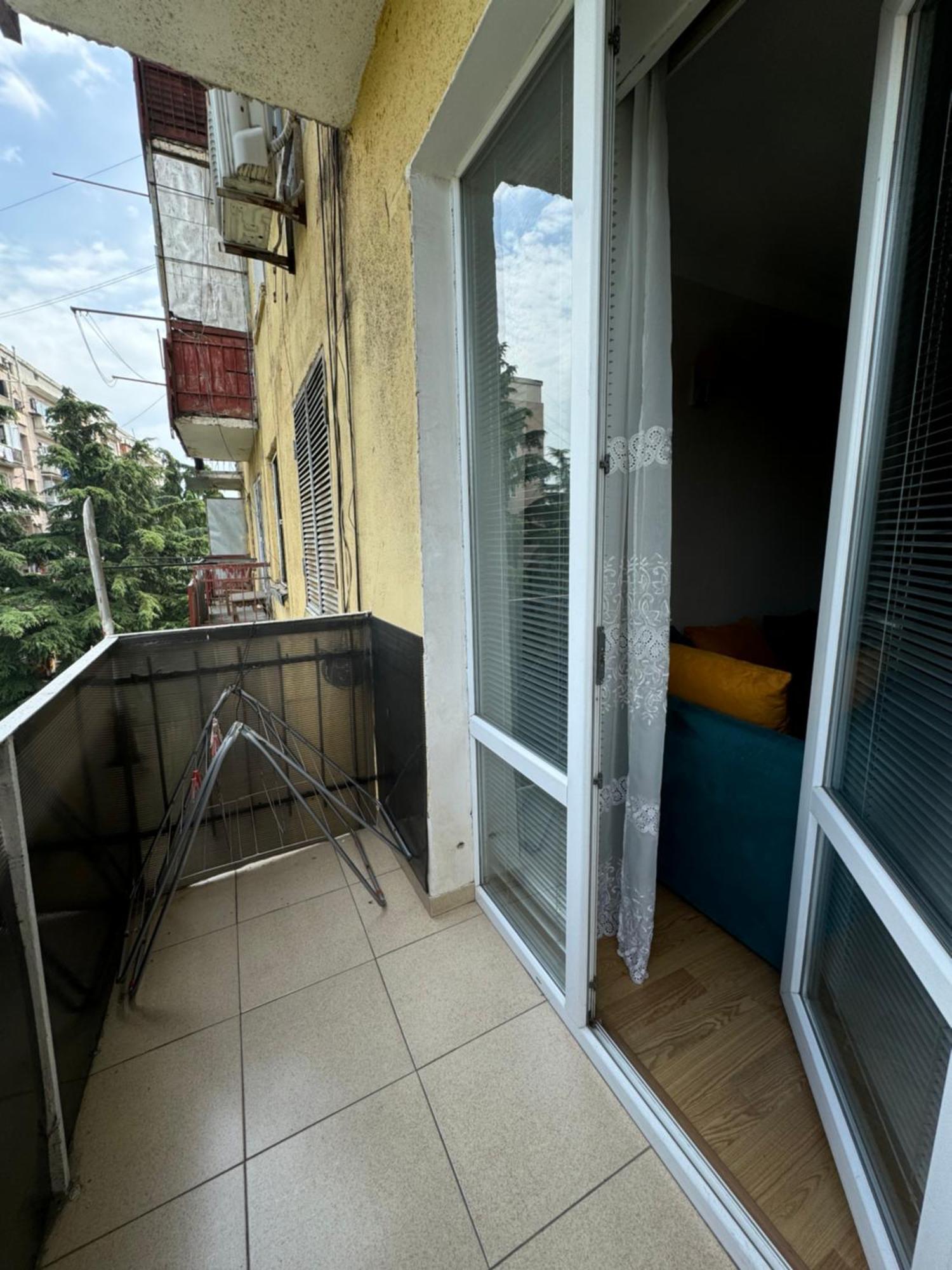 Cozy Apartment With Balcony Tbilisi Exterior photo